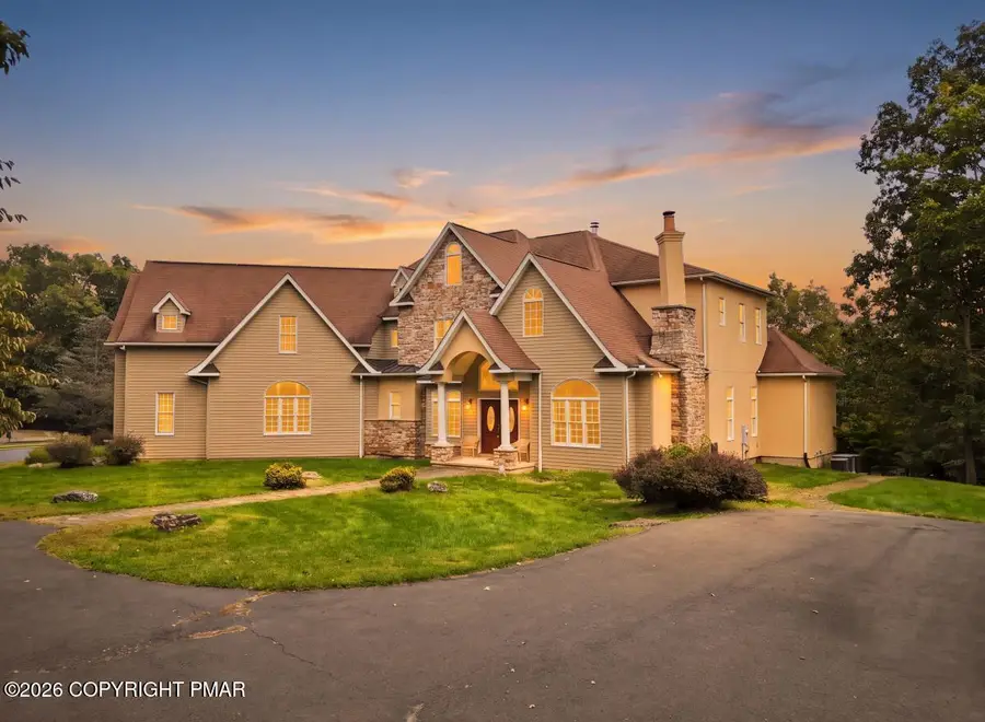 136 Artist Trail Lane, East Stroudsburg, PA 18301 - #2