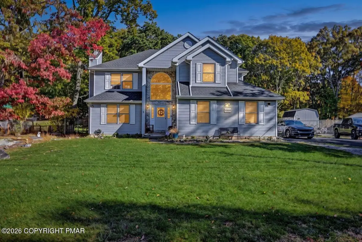 4608 Pine Ridge Drive W, Bushkill, PA 18324 - #1