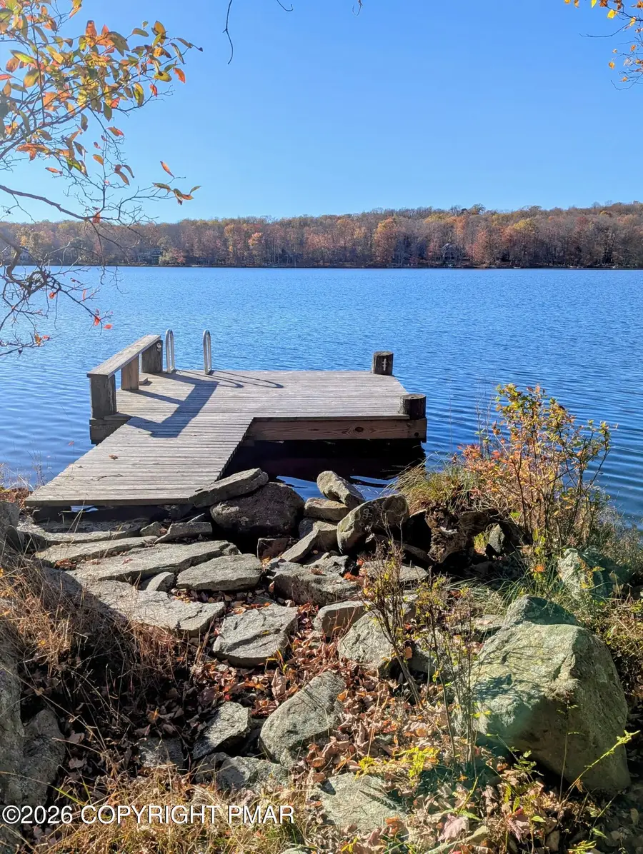 51 Lake Drive E, Clifton, PA 18424 - #3