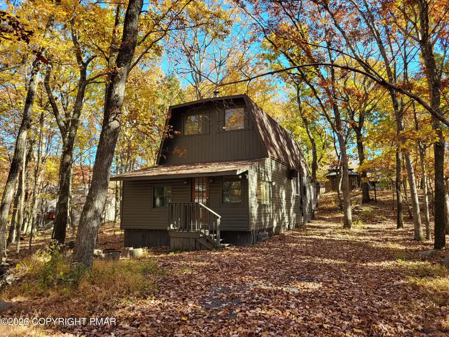 169 Saunders Drive, Bushkill, PA 18324 - #2