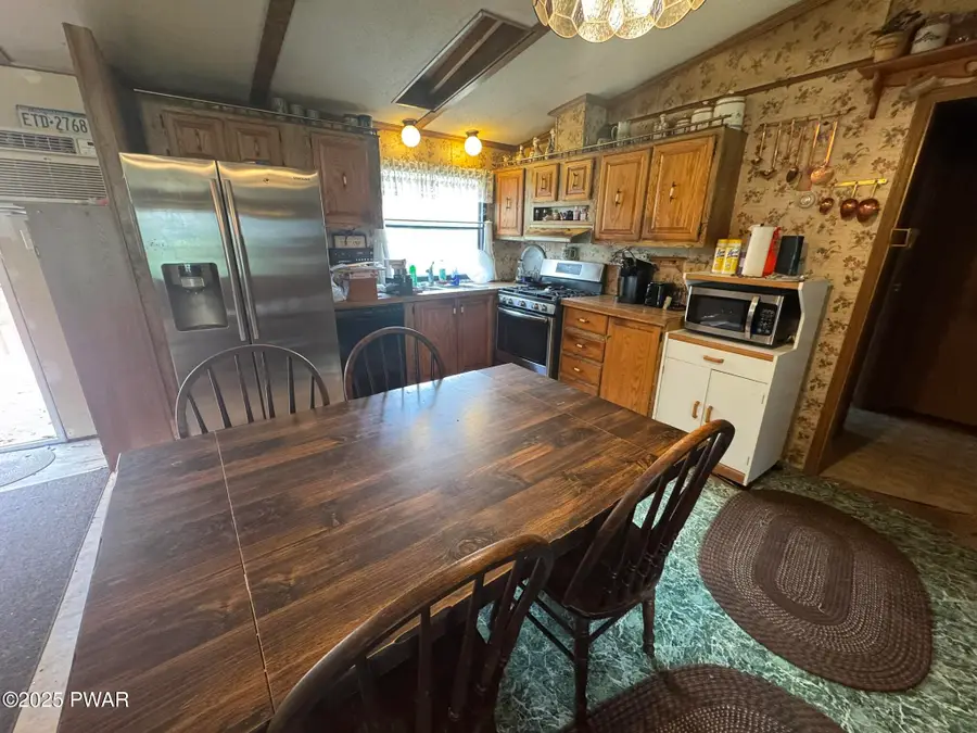 2195 Creamton Drive, Lakewood, PA 18439 - Image #3