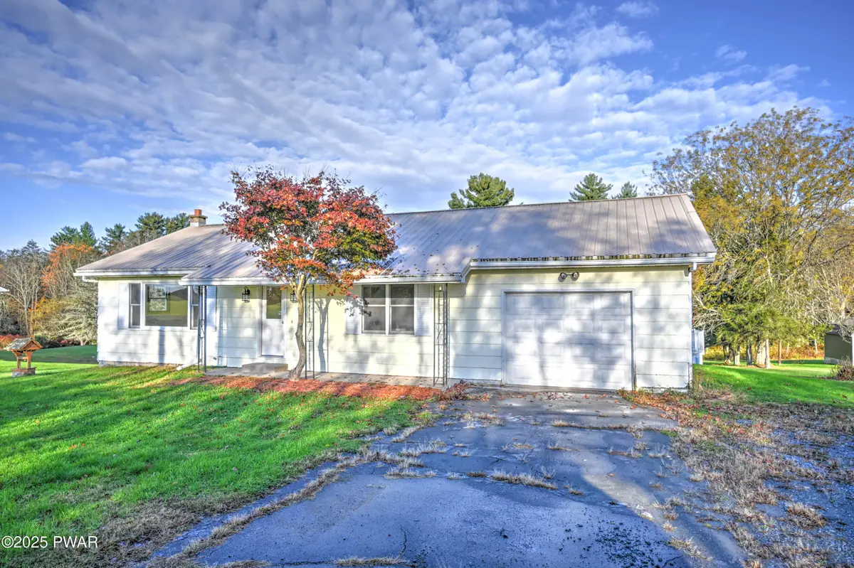 27 Edgewood Lane, Beach Lake, PA 18405 - Image #1