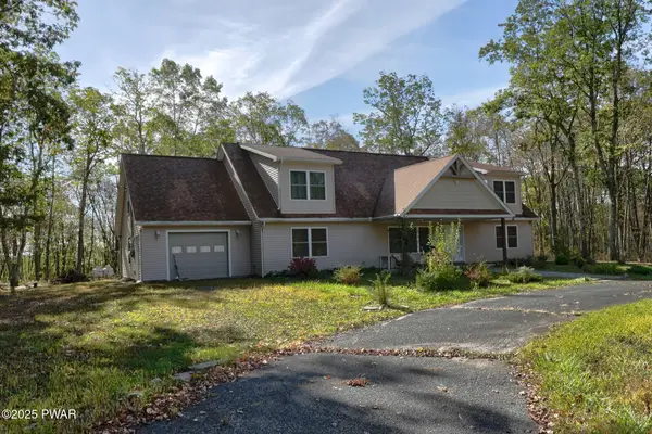 226 Well Road, Greeley, PA 18425