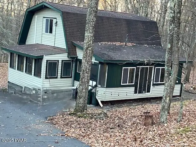 121 Ledgeview Drive, Hawley, PA 18428 - Image #2