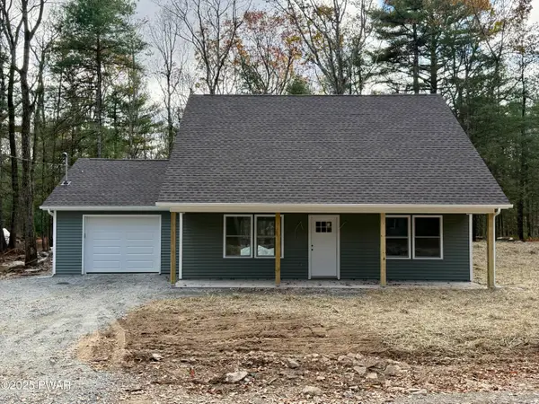 141 Cahoonzie Road, Shohola, PA 18458