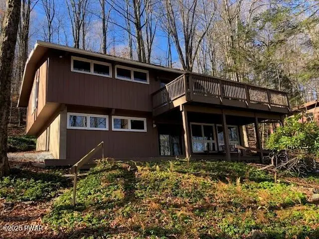 100 N Hemlock Lane, Greentown, PA 18426 - Image #1