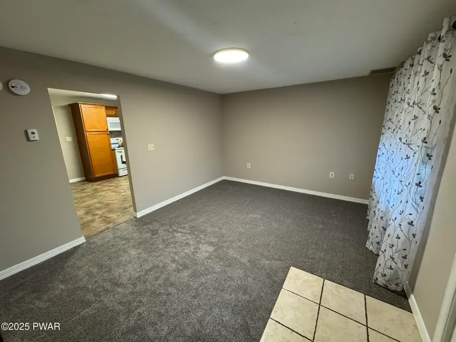 818 Henry Street, Archbald, PA 18403 - Image #2