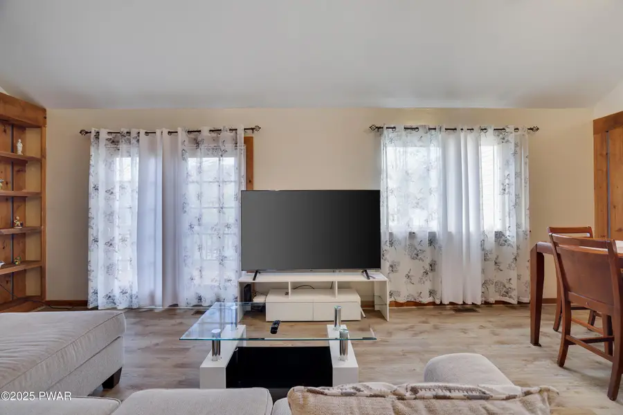 3336 Windermere Drive, Bushkill, PA 18324 - Image #2