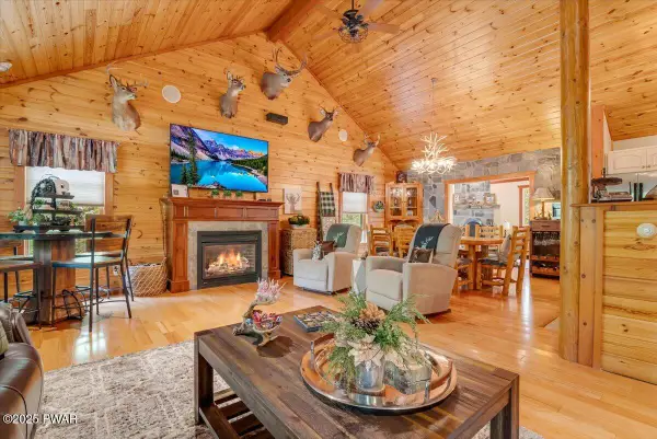 134 Split Rock Road, Newfoundland, PA 18445