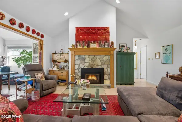 20 Overlook Drive, Beach Lake, PA 18405