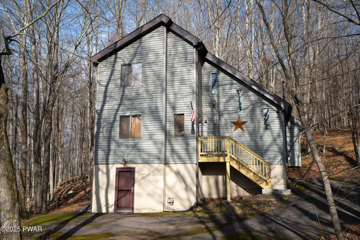 69 Woodview Terrace, Lake Ariel, PA 18436 - Image #1