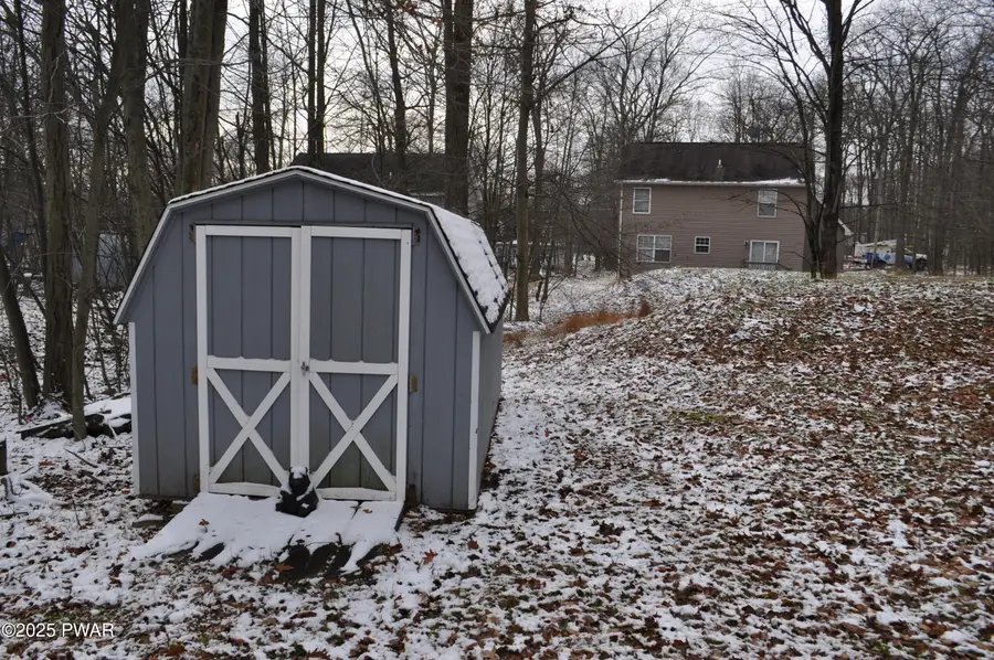 409 Northampton Road, Tobyhanna, PA 18466 - Image #2