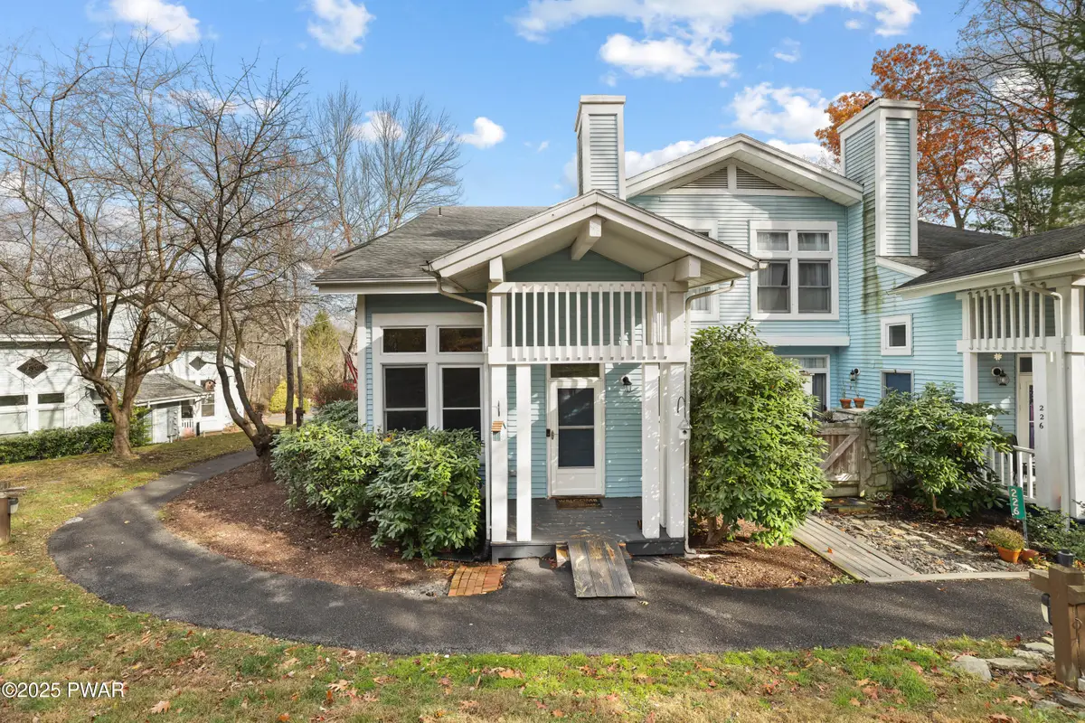 222 Abbington Drive, East Stroudsburg, PA 18302 - Image #1