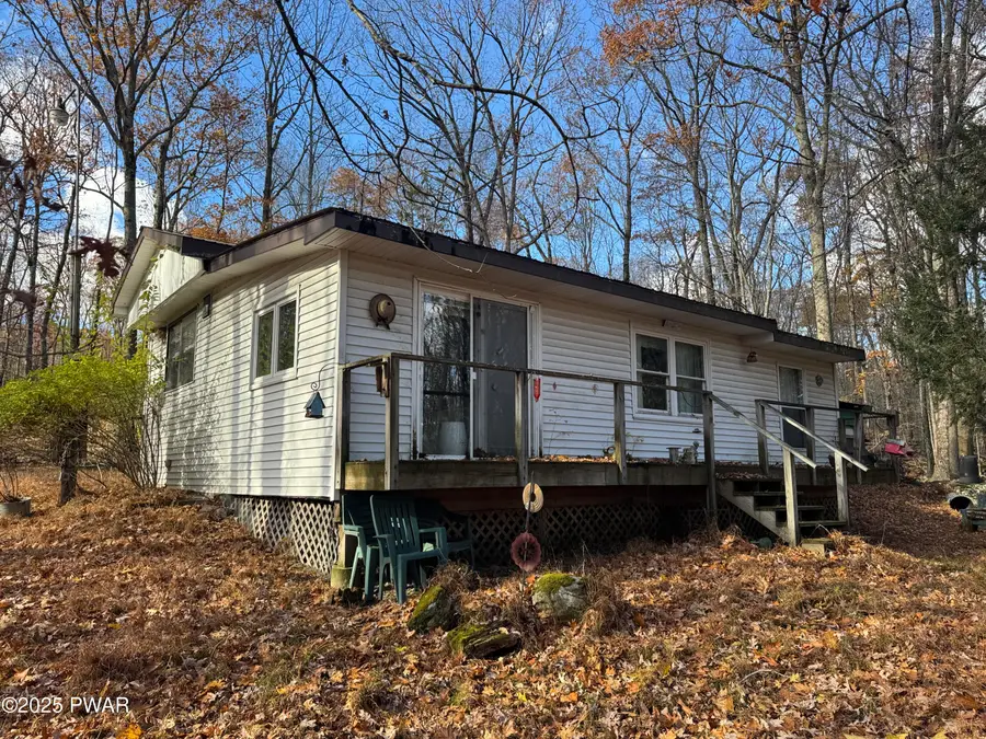 39 Deer Park Lane, Hawley, PA 18428 - Image #2