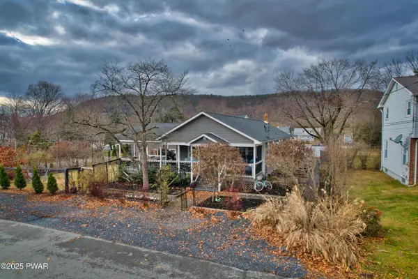 807 Avenue P, Matamoras, PA 18336