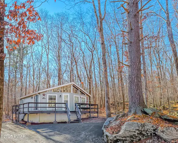 108 Liberty Lane, Lackawaxen, PA 18435