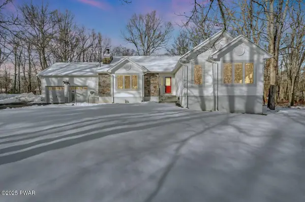 204 Lincoln Drive, Lords Valley, PA 18428