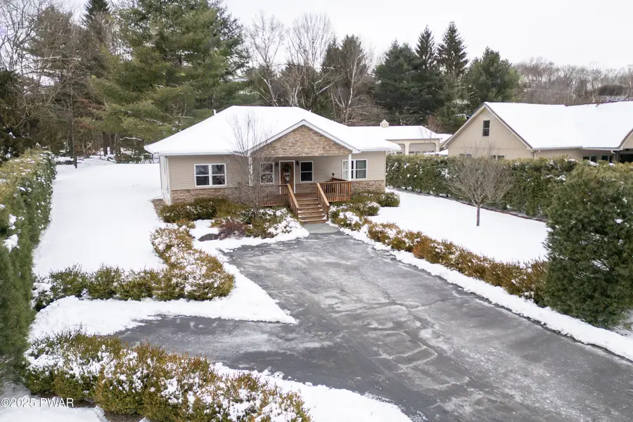 12 Meadows Court, Hawley, PA 18428 - Image #2