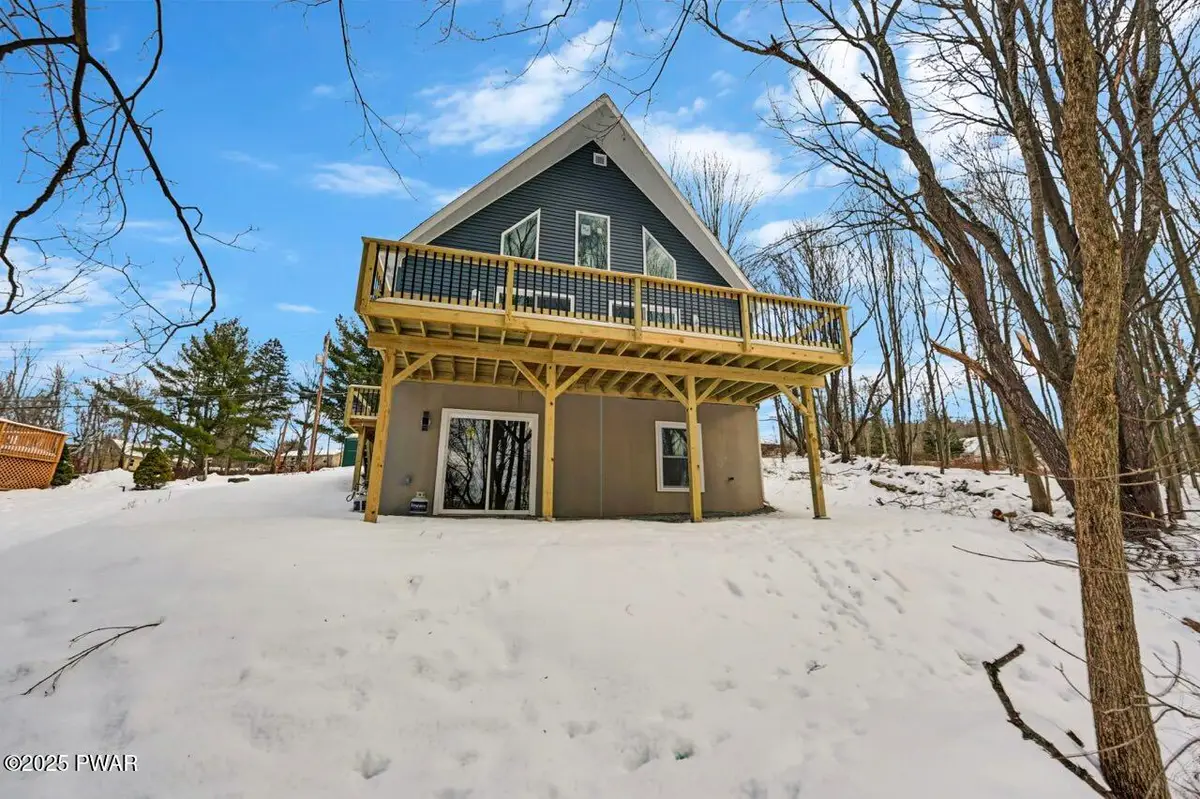 578 Lakeview Drive E, Lake Ariel, PA 18436 - Image #1