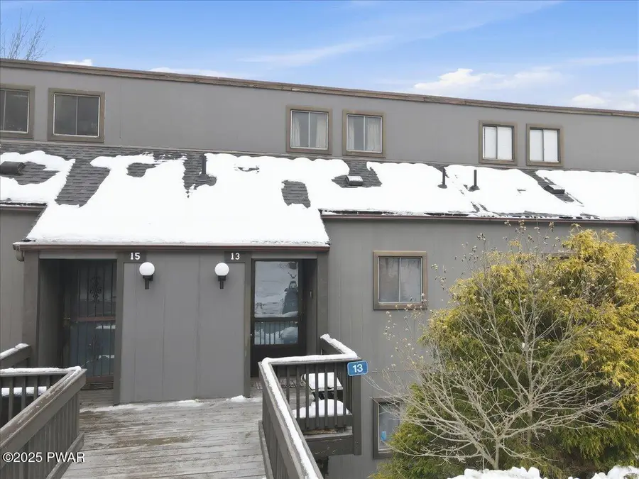 13 Middle Village Way, Tannersville, PA 18372 - Image #3