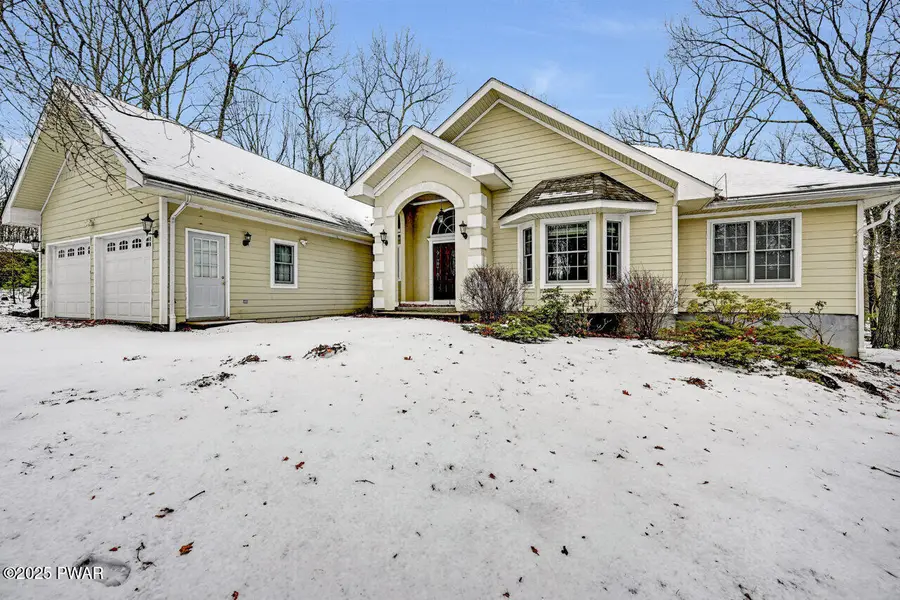 802 Niblick Court, Lords Valley, PA 18428 - Image #3