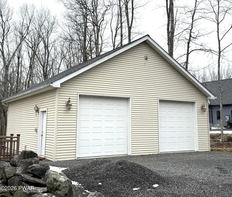 46 Tennis Club Circle, Lakeville, PA 18438 - Image #3