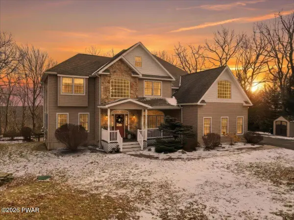 111 Highland Lane, Hawley, PA 18428