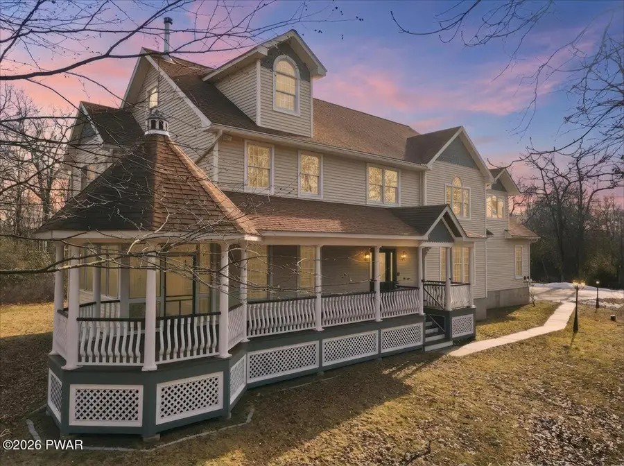 302 Oneida Way, Milford, PA 18337 - Image #2