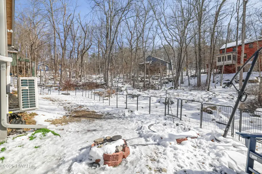 109 Stuart Place, Bushkill, PA 18324 - #2