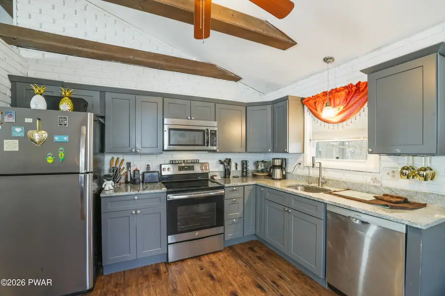 109 Stuart Place, Bushkill, PA 18324 - #3