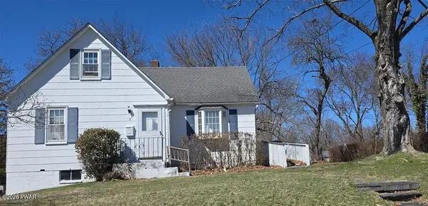 3 Pond Road, Walden, NY 12586