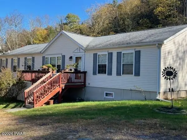 166 Lordville Road, Equinunk, PA 18417