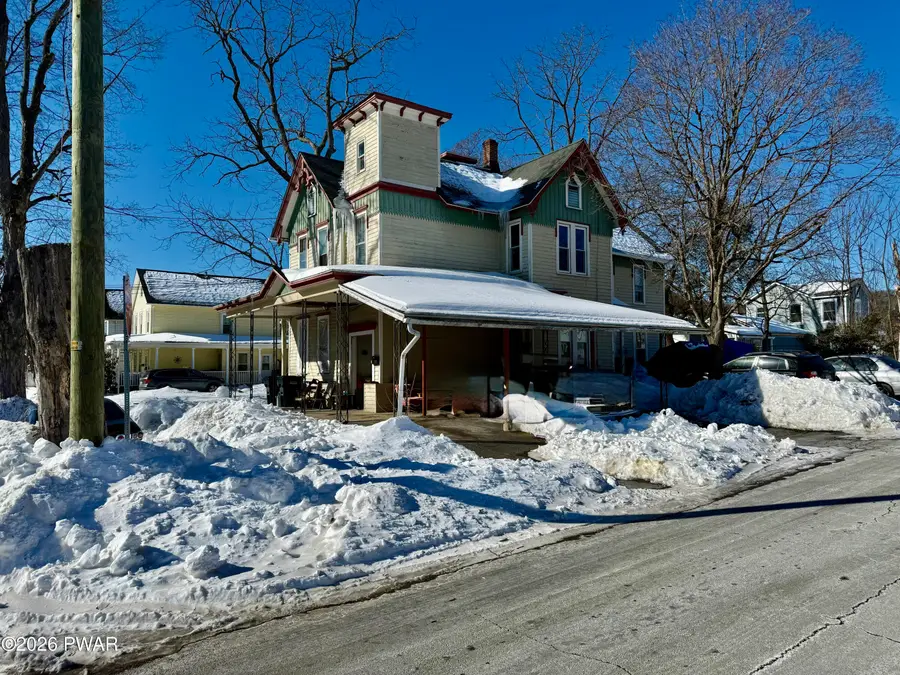 201 Avenue K, Matamoras, PA 18336 - #3