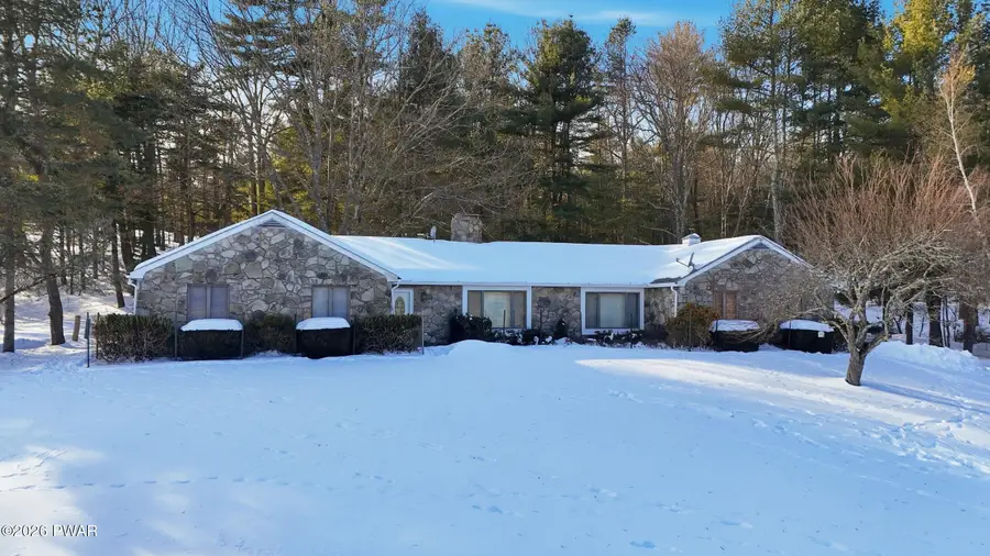 28 Valentine Drive, Hawley, PA 18428 - #2