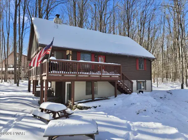 139 Lakeview Drive W, Lake Ariel, PA 18436