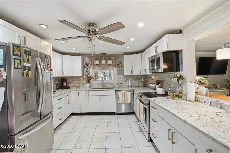 202 Fox Road, Dingmans Ferry, PA 18328 - #3