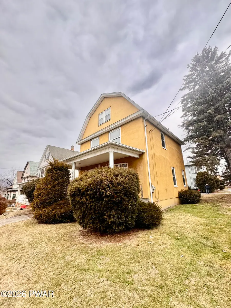 543 New York Street, Dunmore, PA 18509 - #3