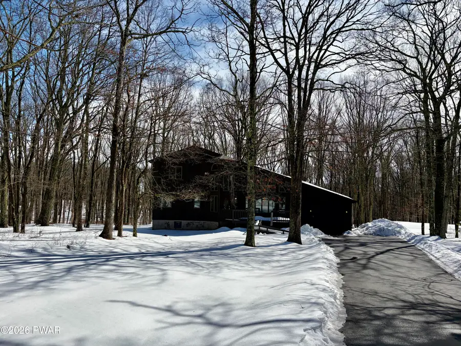 806 Gaskin Court, Lords Valley, PA 18428 - #3