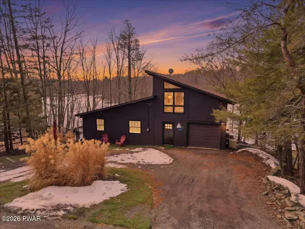 1096 Aquarius Drive, Lake Ariel, PA 18436