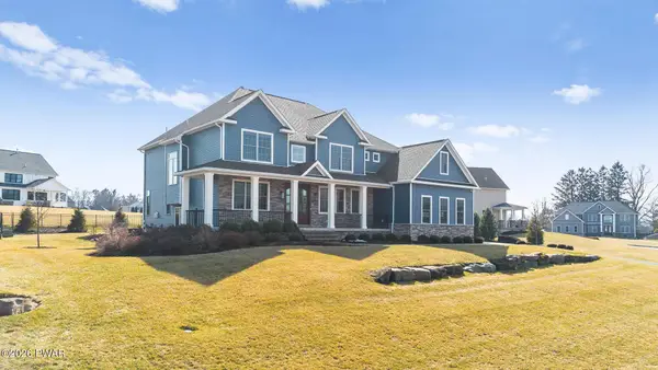 2 Seminary Hill Road, South Abington, PA 18411