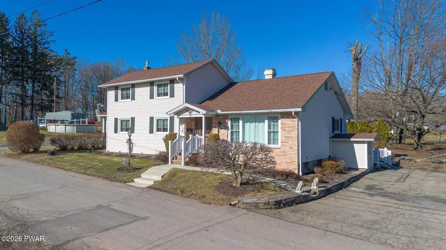 44 Mccabe Avenue, Carbondale, PA 18407 - #3