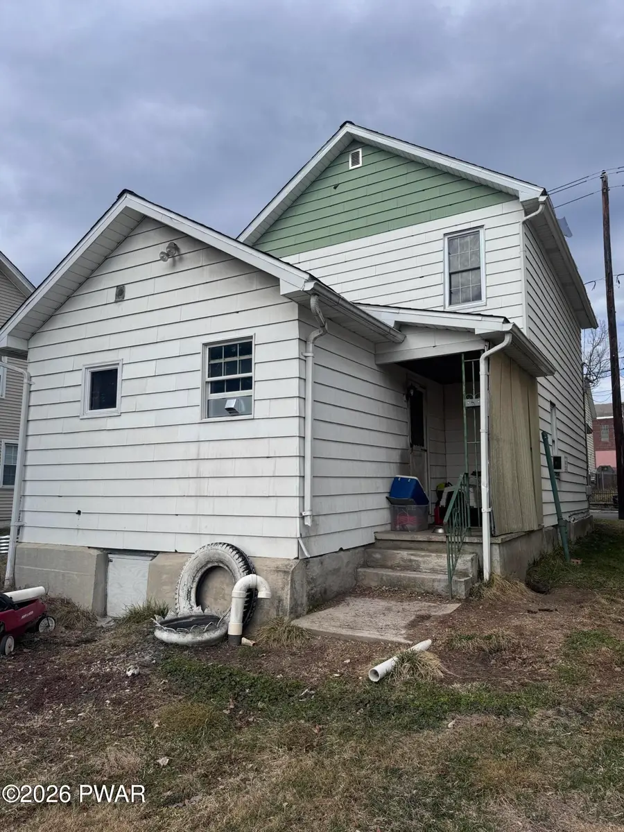 432 Madison Avenue, Jermyn, PA 18433 - #3