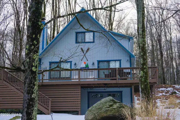 1031 Tomahawk Road, Lake Ariel, PA 18436