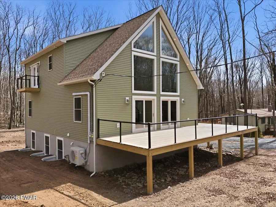 131 Sunset Drive, Greentown, PA 18426 - #2