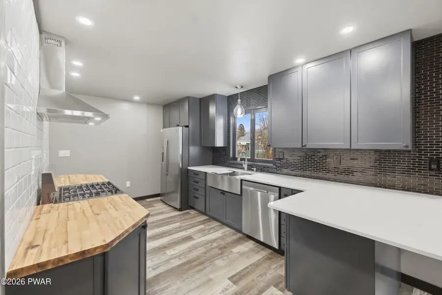 906 Avenue I, Matamoras, PA 18336 - #3