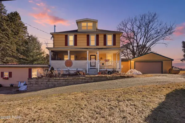 298 Crosstown Highway, Union Dale, PA 18470