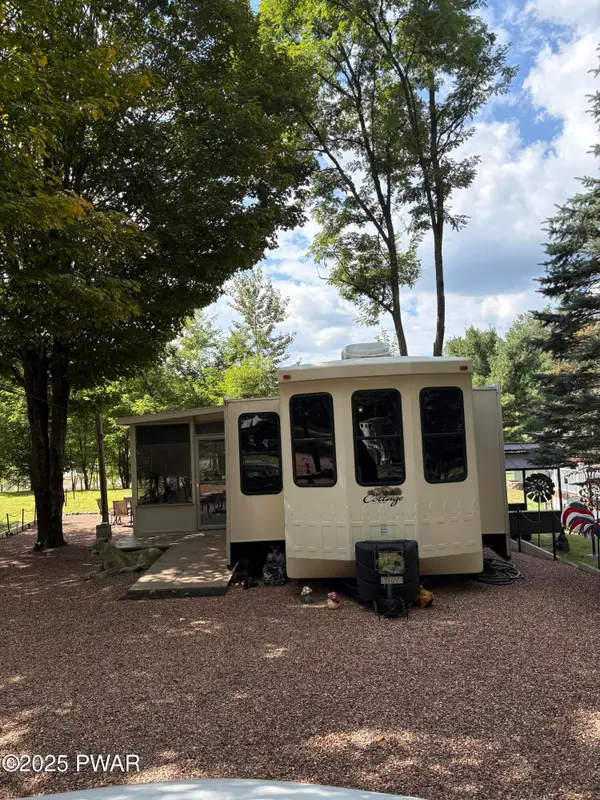 1907 Arrowhead Lane, Milford, PA 18337