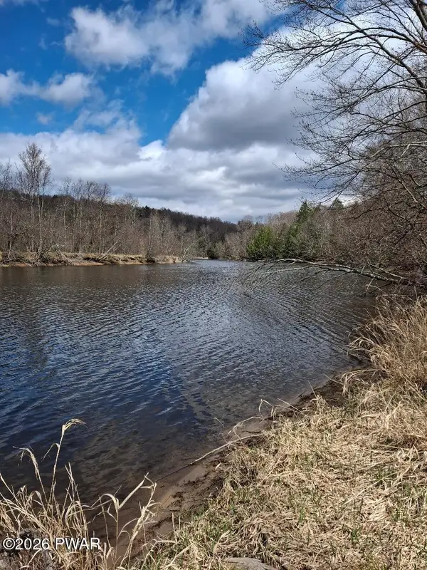 Rainbow Trout Terrace, Greentown, PA 18426