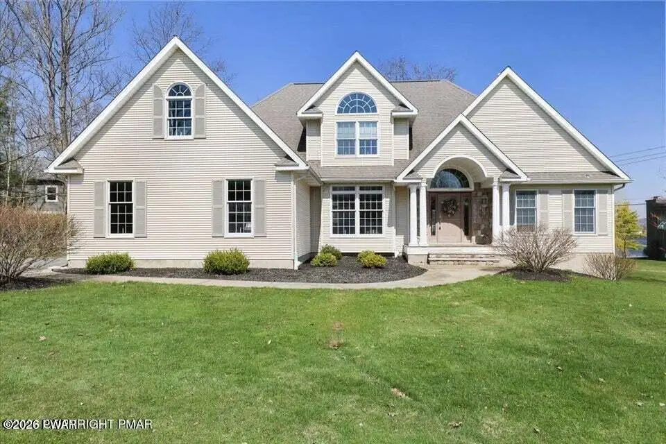 355 Lake Point Avenue, Greenfield, PA 18407 - #1