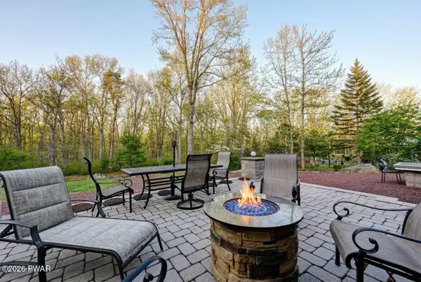 103 Black Birch, Lords Valley, PA 18428